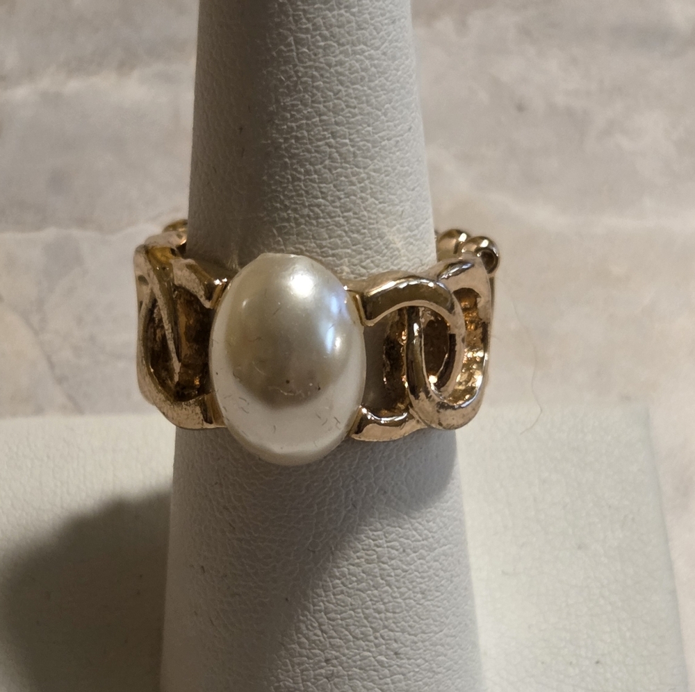 paparazzi Gold-Tone Linked Band Ring with White Pearl